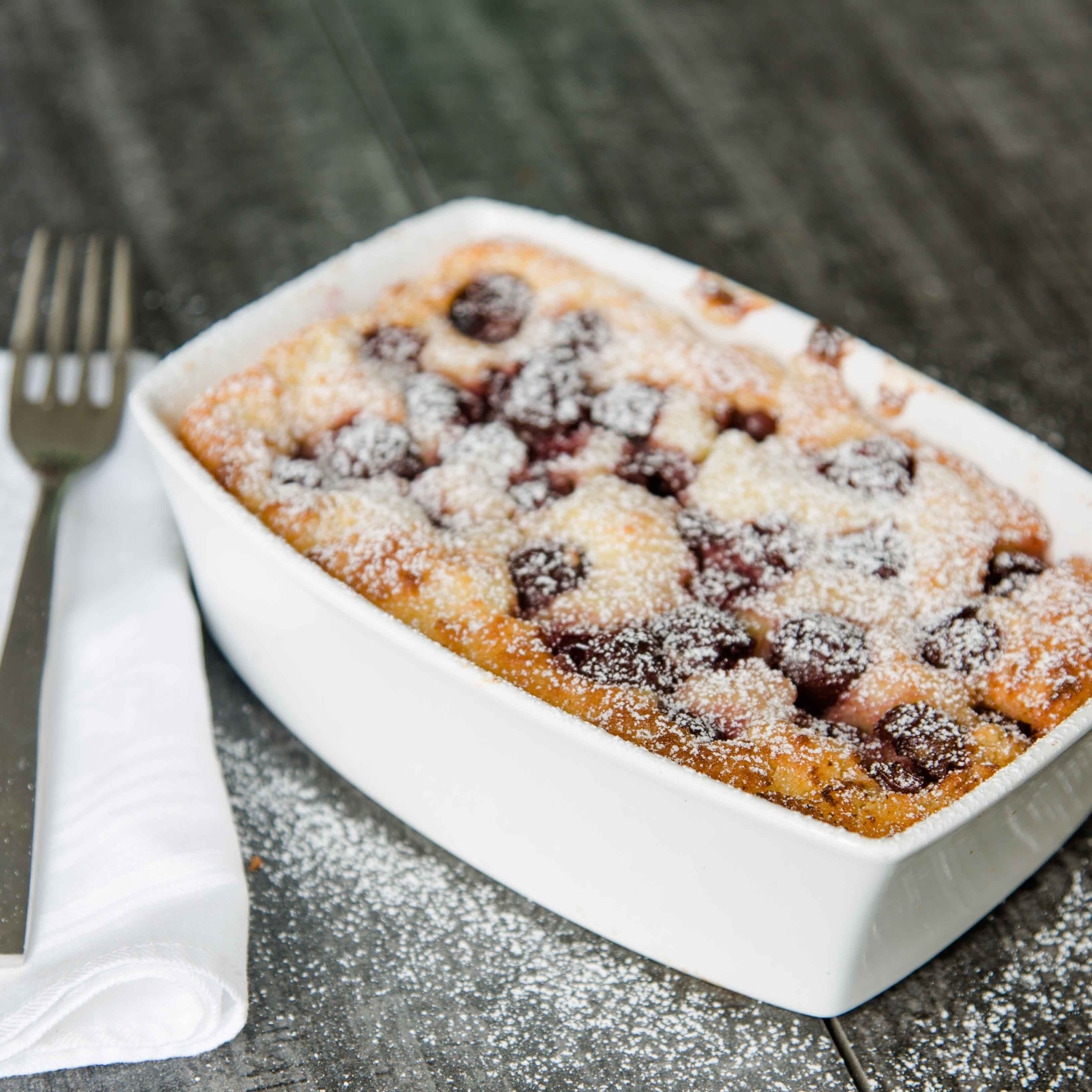 Kirschauflauf mit Vanille-Sauce