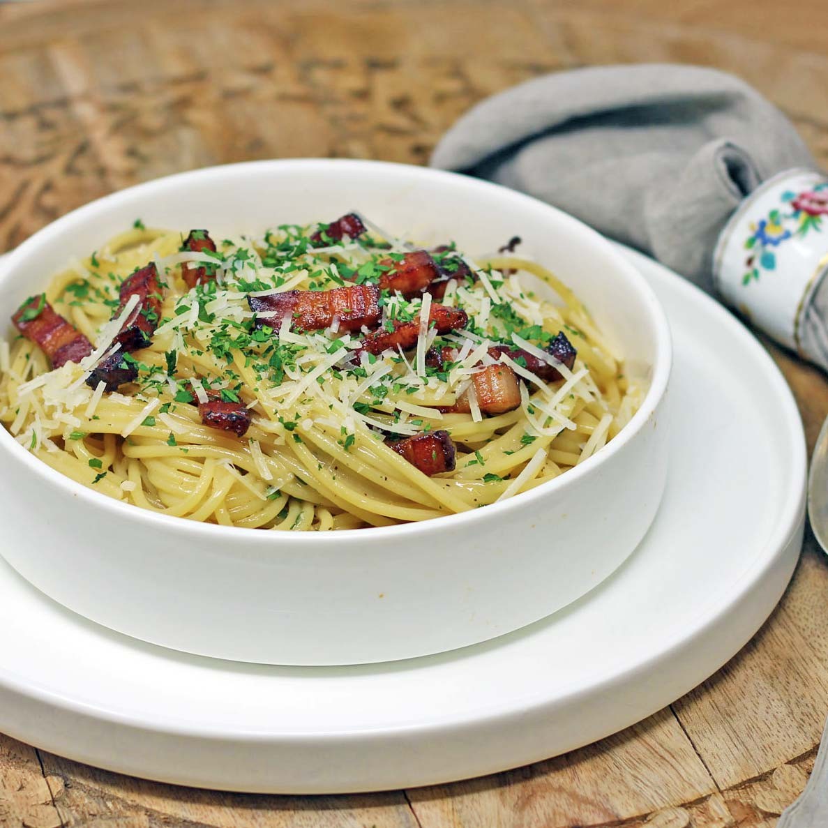 Spaghetti Carbonara mit knusprigem Speck