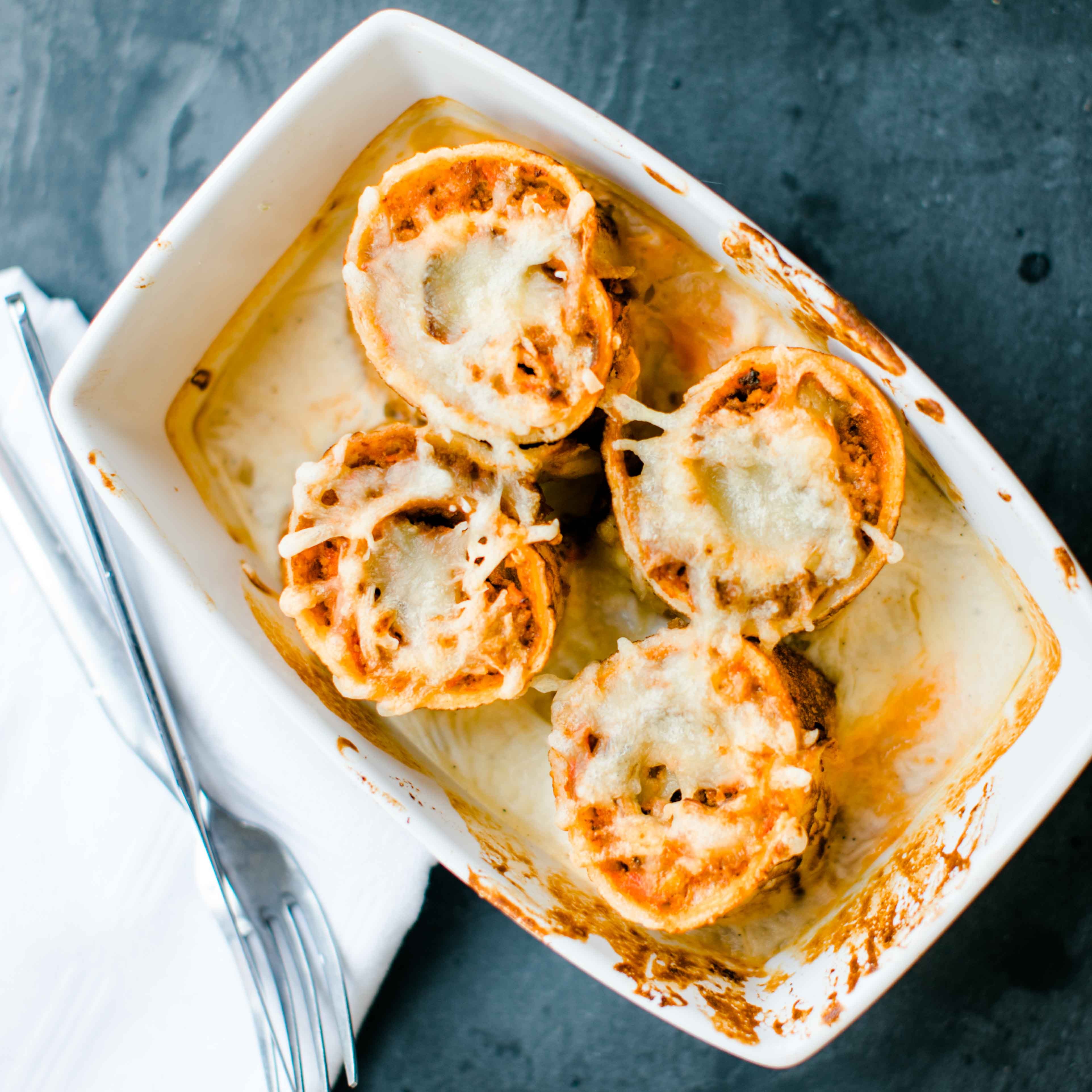 Gefüllte Palatschinken mit gebratenem Kürbis und Ricotta
