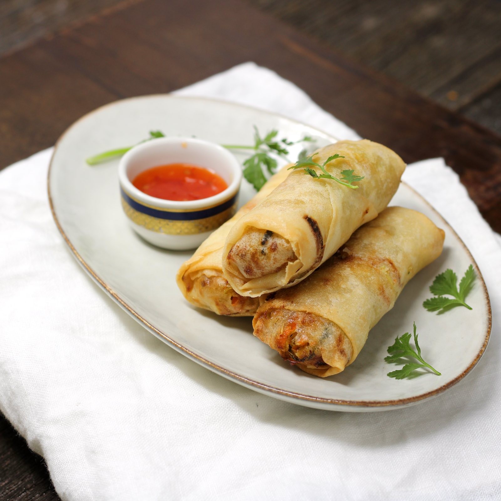 Handgemachte Frühlingsrollen mit selbstgemachtem Sweet Chili Dip (5 ...