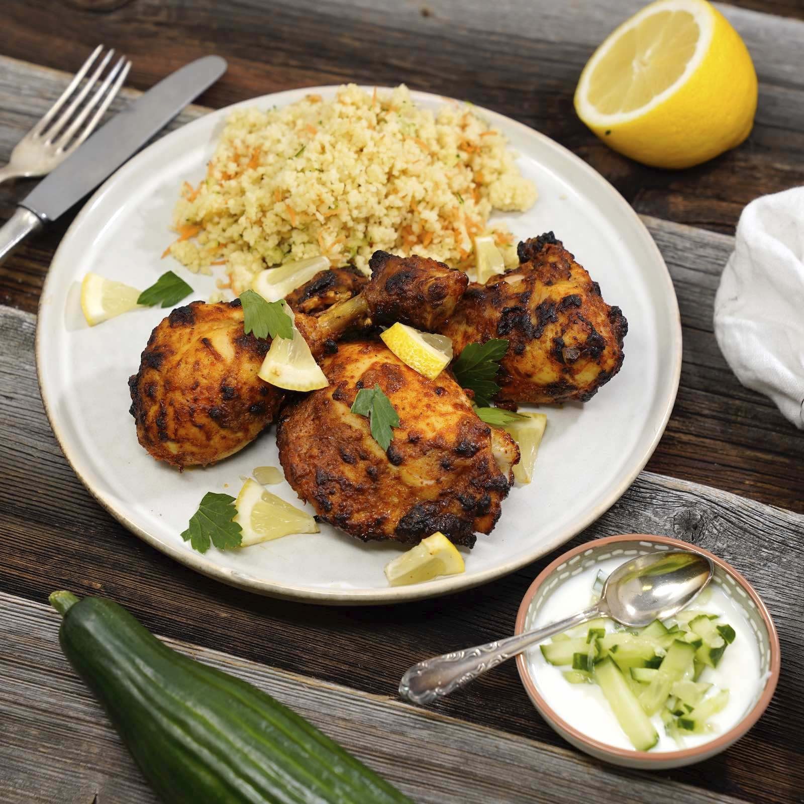 Tandoori Hühnchen (ohne Knochen) mit Couscous und Raita
